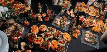 Холодные закуски и салатики на 20 персон